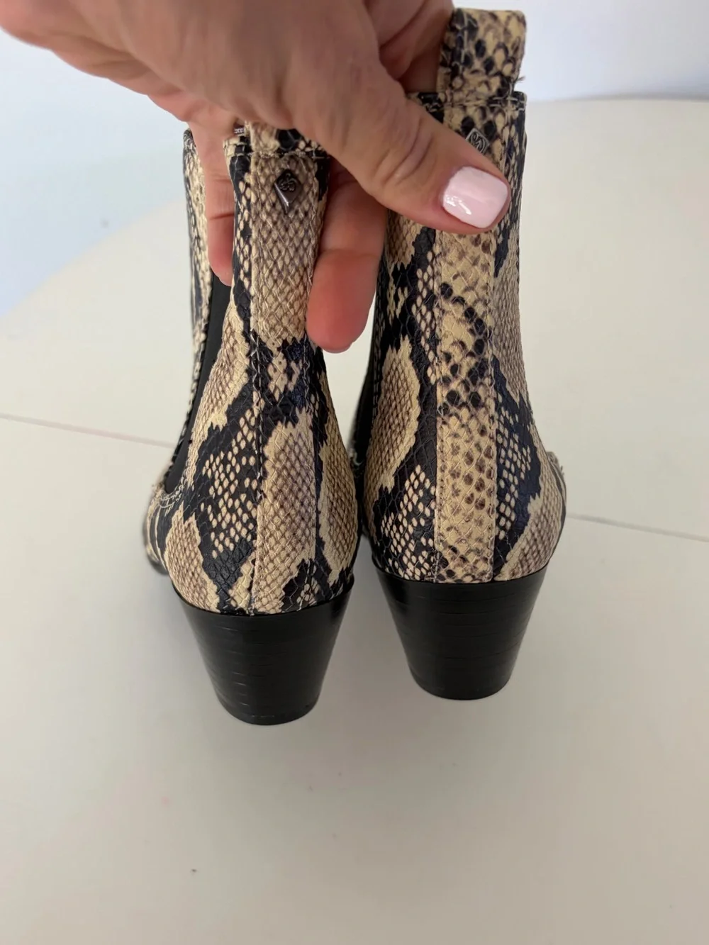 Sam Edelman sam edelman